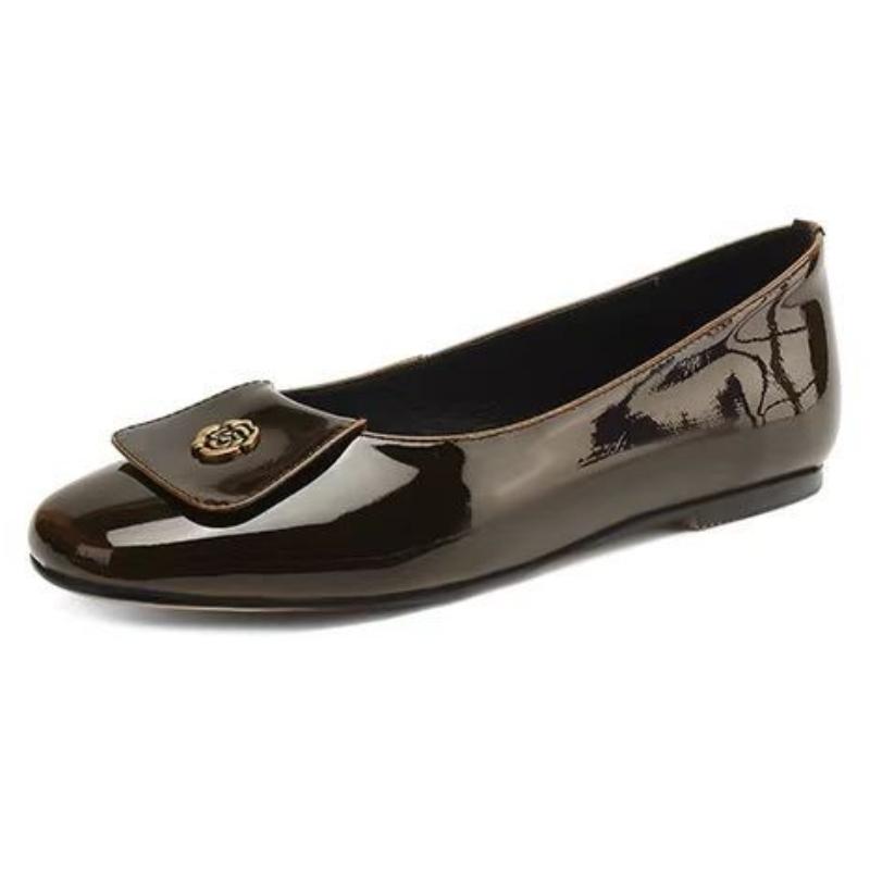 

Модные высококачественные лакированные туфли-лодочки на плоской подошве, женская модная обувь с металлической цветочной отделкой, дизайнерская обувь, удобные неглубокие лоферы 35 черный коричневый