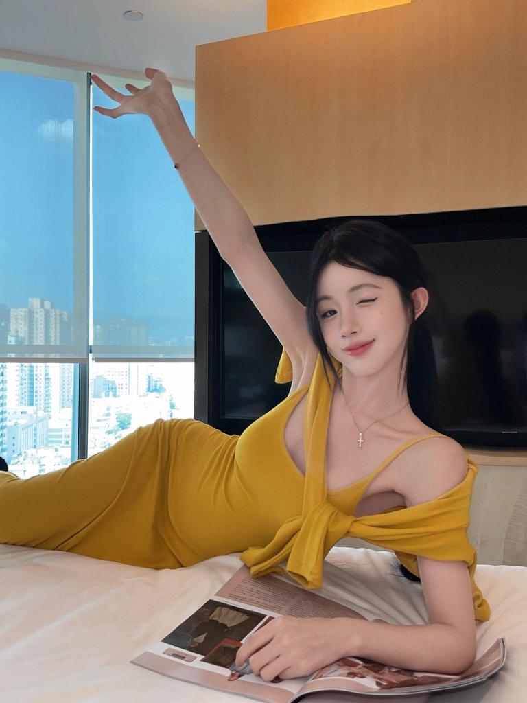 Pure Desire Yellow Camisole Dress & Slimming Cardigan Fishtail Skirt - New Spring/Autumn Arrival