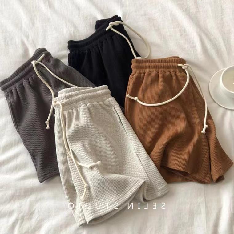 Women's Mid Rise Drawstring Shorts Loose Fit Sweatshorts Waffle Knit Solid Color Casual Wide Leg Three Quarter Summer Sports Shorts