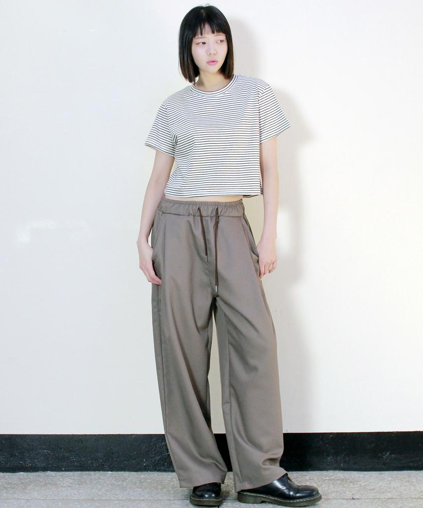 Deumakeu Side One-Pleat Real Wide Pants Mocha