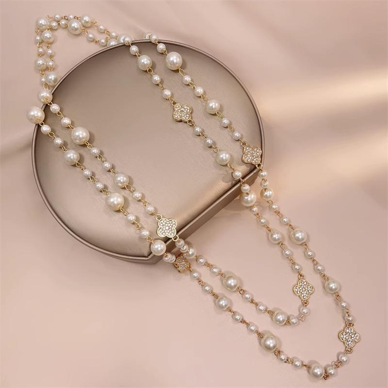 Fashion Four-leaf Clover Necklace Women's Multi-layered Necklace New Arrivalsummeraccessible Luxurysweater Chain