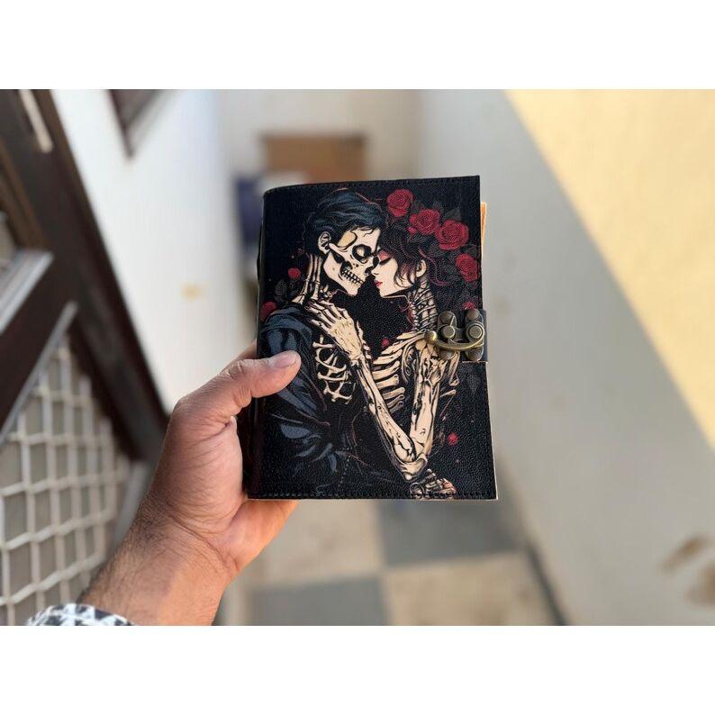 Handmade Leather Skull Lover journal Wiccan Pagan journal grimoire book of shadows For men women Traveling Sketchbook birthday gift