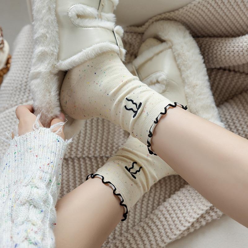 Pre-Autumn Combed Cotton Socks, Mid-Tube Socks, Sweat-Wicking Breathable Lace Bow Embroidery Stack Socks