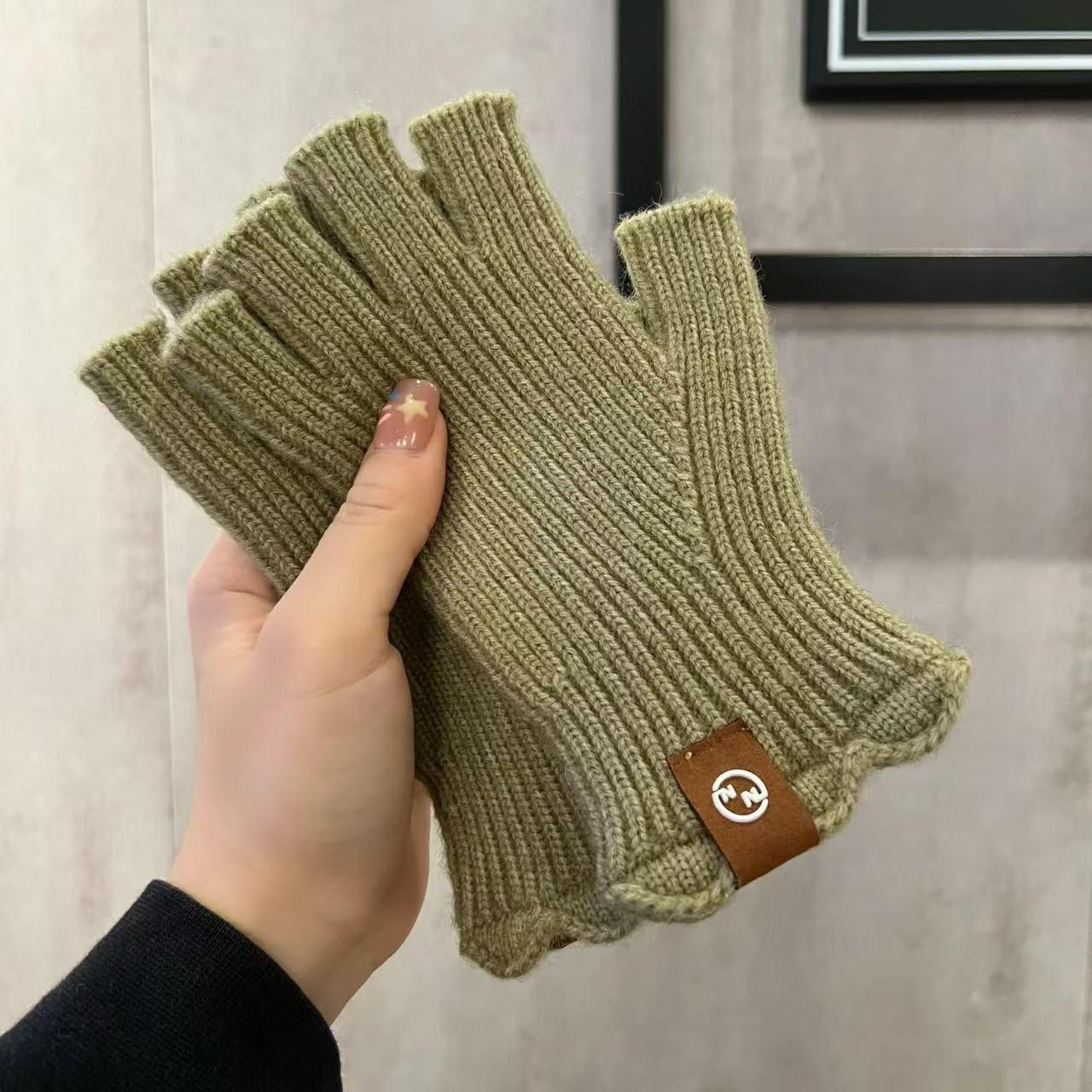 

Корейские модные перчатки без пальцев могут быть конфетно-цветными, теплыми, холодными и ветрозащитными вязаными шерстяными перчатками One size