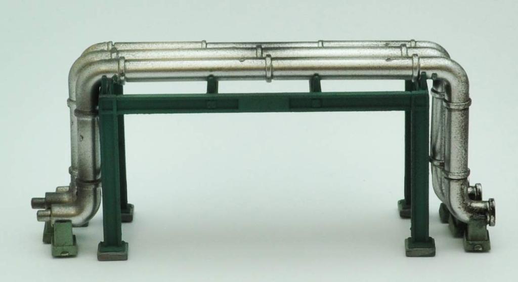 Tomytec 1/144 DioColle Combat Series DCM09 War-torn Industrial Complex B (Distillation Tower) Pre-painted Plastic Model 315605