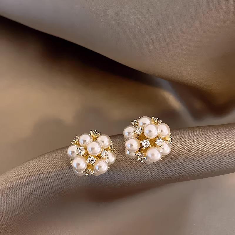 Elegant Rhinestone and Pearl Stud Earrings for Women - Retro French Popcorn Design, Exquisite and Versatile Accessories