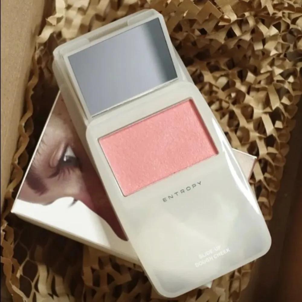 Entropy Makeup Slide Up Dough Cheek Blusher D5 Love Flash