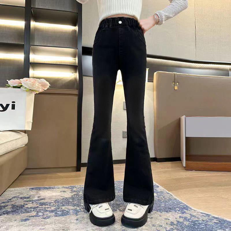 Jeansi evazați subțiatori pentru fete în stil coreean 2025 – Modă trendy de primăvară/toamnă