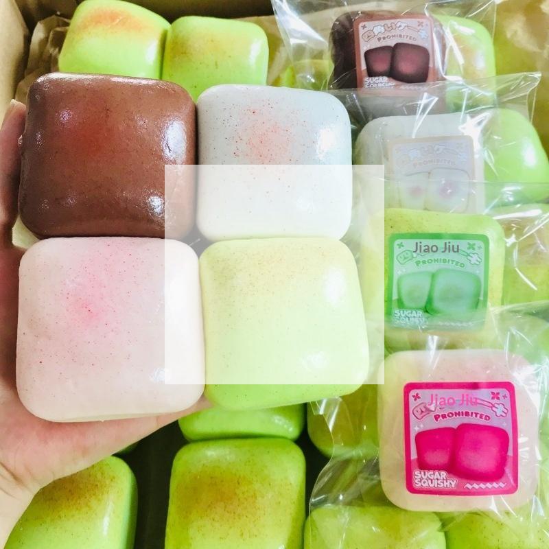1Pcs Slow Rising Grilled Rice Cake Slow Rebound Squeeze Toys Cheese Cake Bread Squishy Toy Stress Release Hand Relax Toy Gift