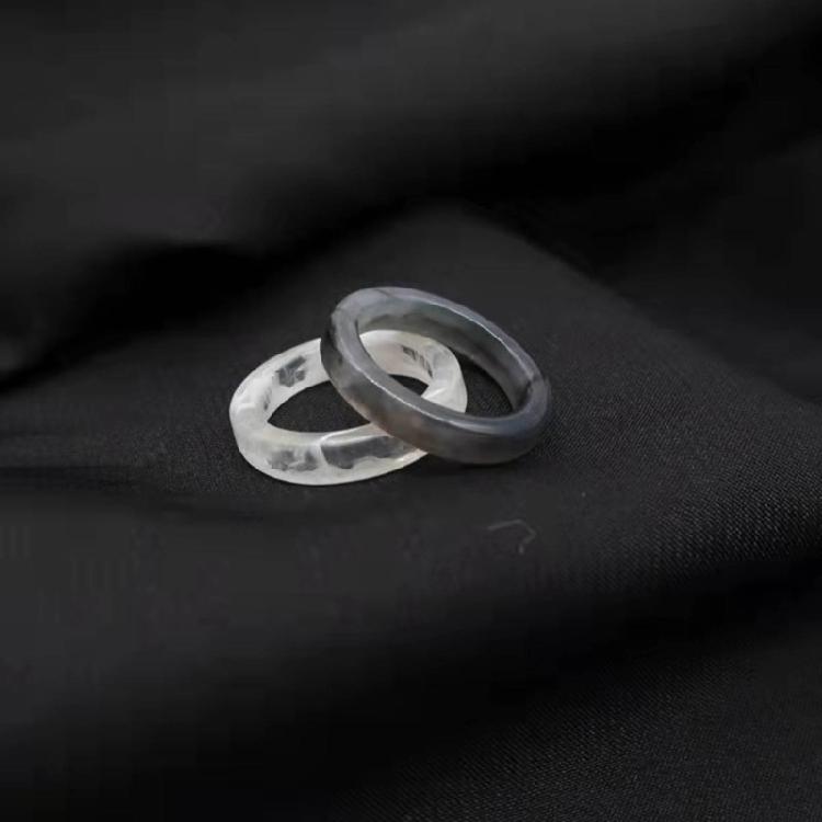 2 Stück bunte Acrylringe für Damen Dünne runde Ringe Bunte Ringe Transparente Stapelringe Verzierungen für Partys