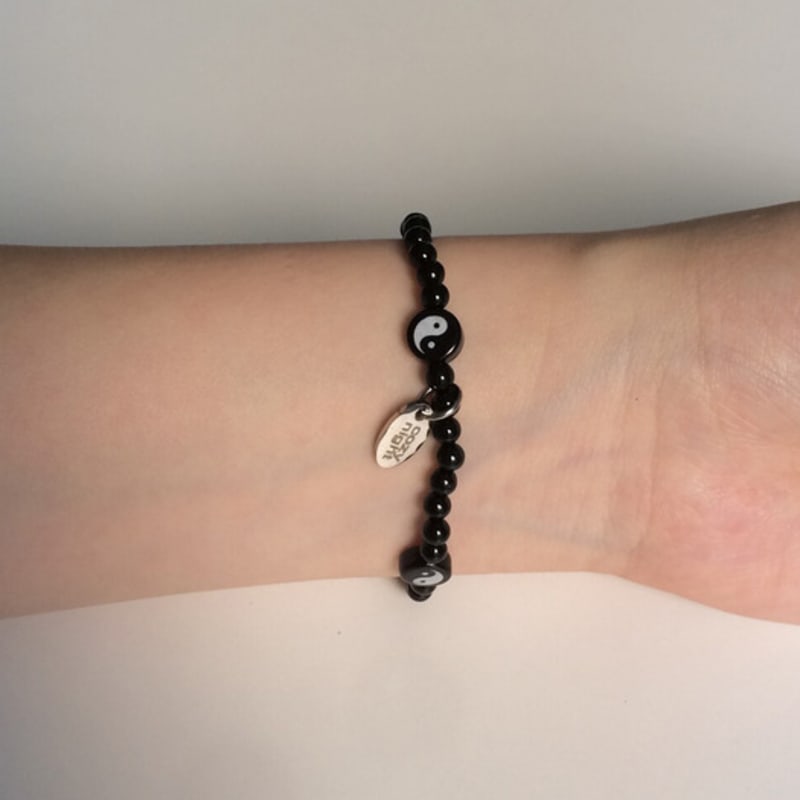821WEBSERVICE Yin N Yang Black Bracelet