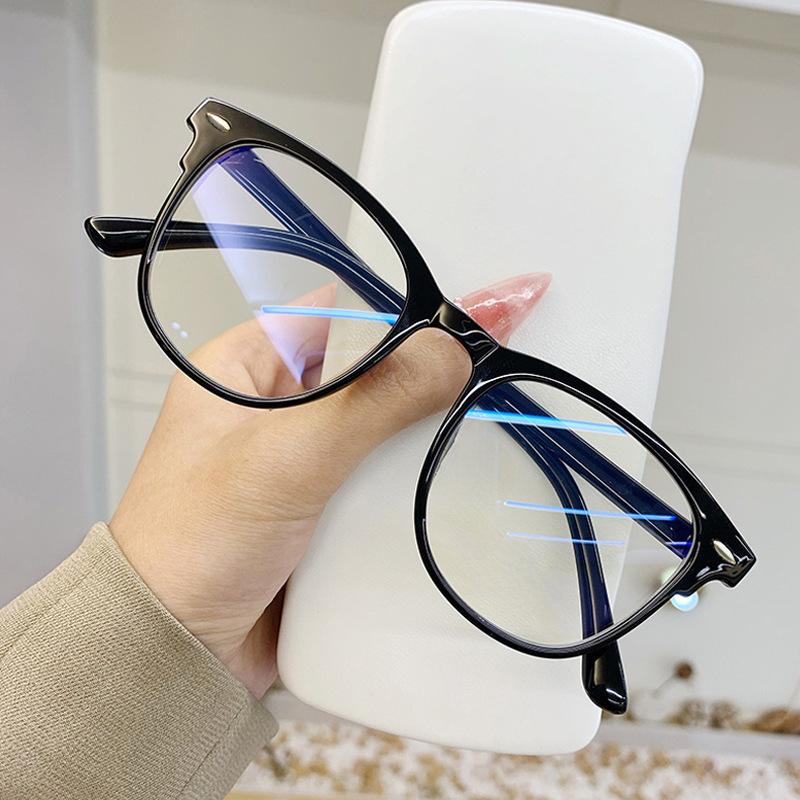 Men Women Vintage Myopia Glasses Trendy Square Frame Blue Light Blocking Nearsighted Eyeglasses