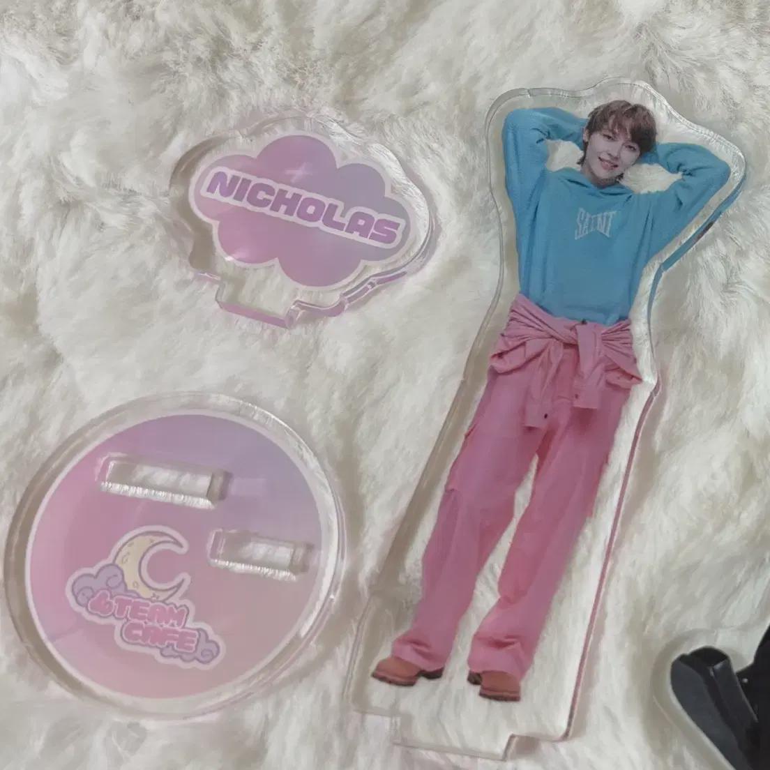 

Акриловая подставка Anteam Nicholas Ark Star Anteam Cafe