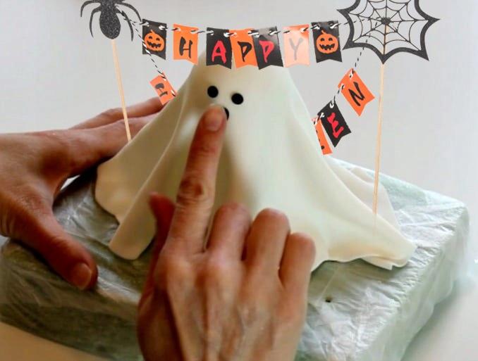 Halloween Cake Decorations (600)
