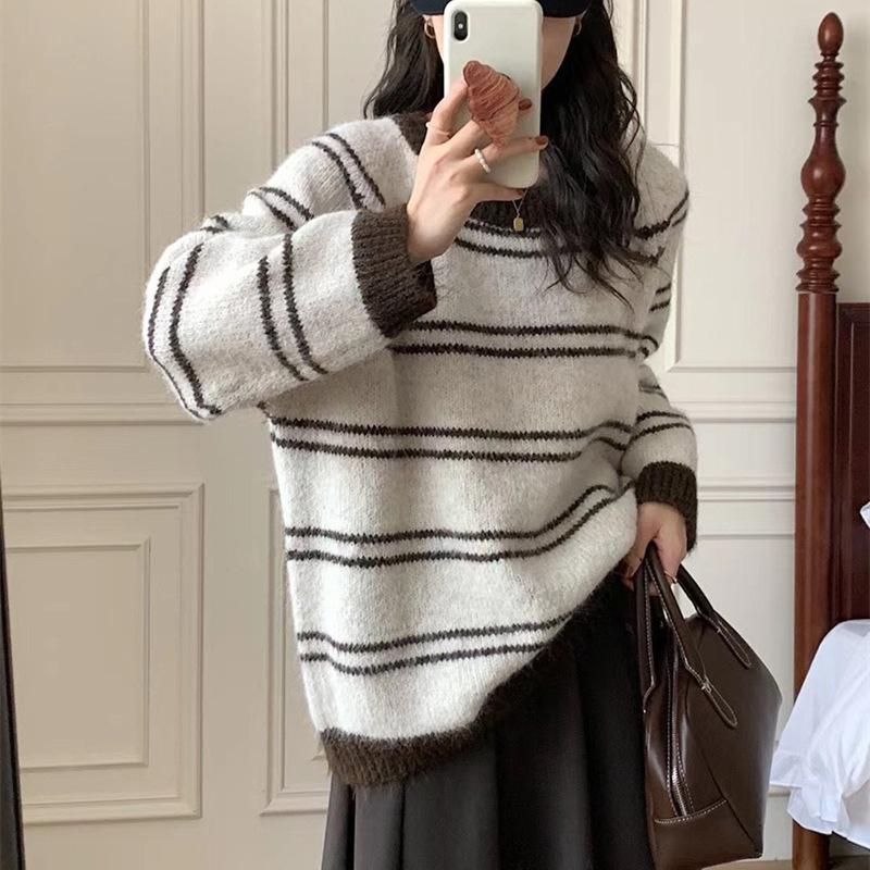 

Autumn and winter contrasting colors fashionable striped sweater women s lazy style temperament commuting versatile bottoming women s knitted sweater One size