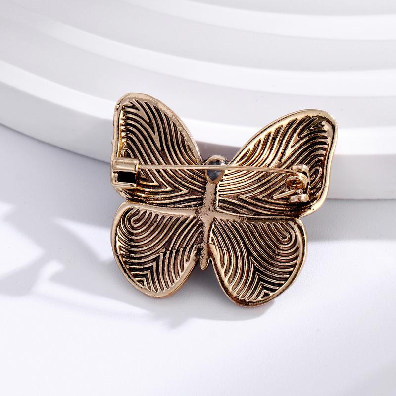 Vintage Metal Butterfly Brooches Pins For Women Clothing Coat Party Accessories Gifts