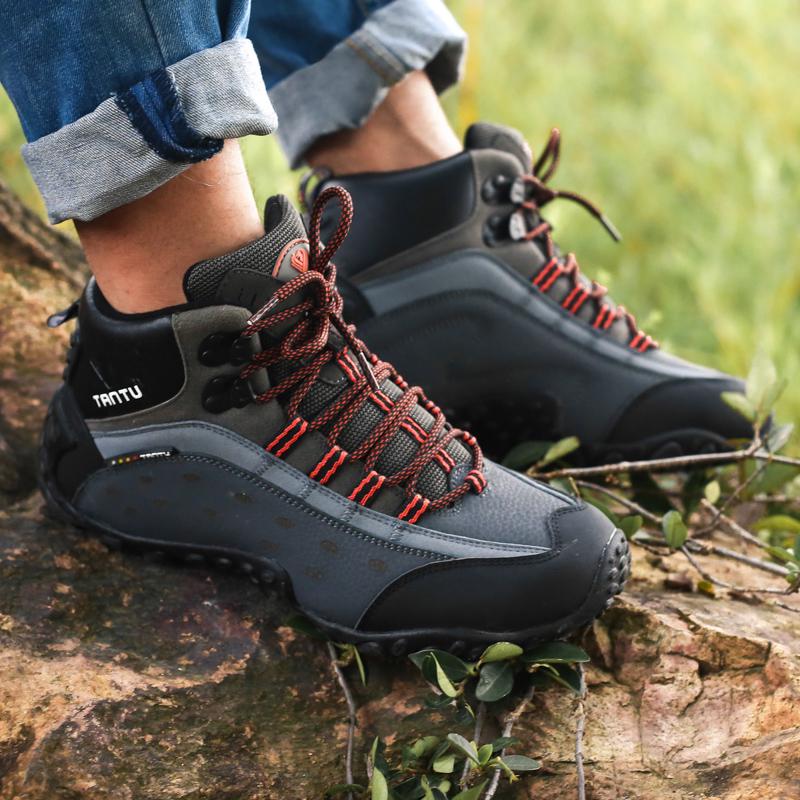 Autumn and Winter Men's Hightop Outdoor Shoes Hiking Shoes Leather