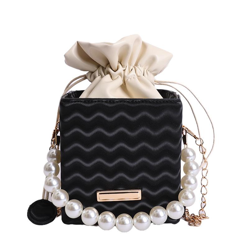 Pearl chain trendy versatile box bag women s new fashion design sense versatile high sense messenger bag чёрный