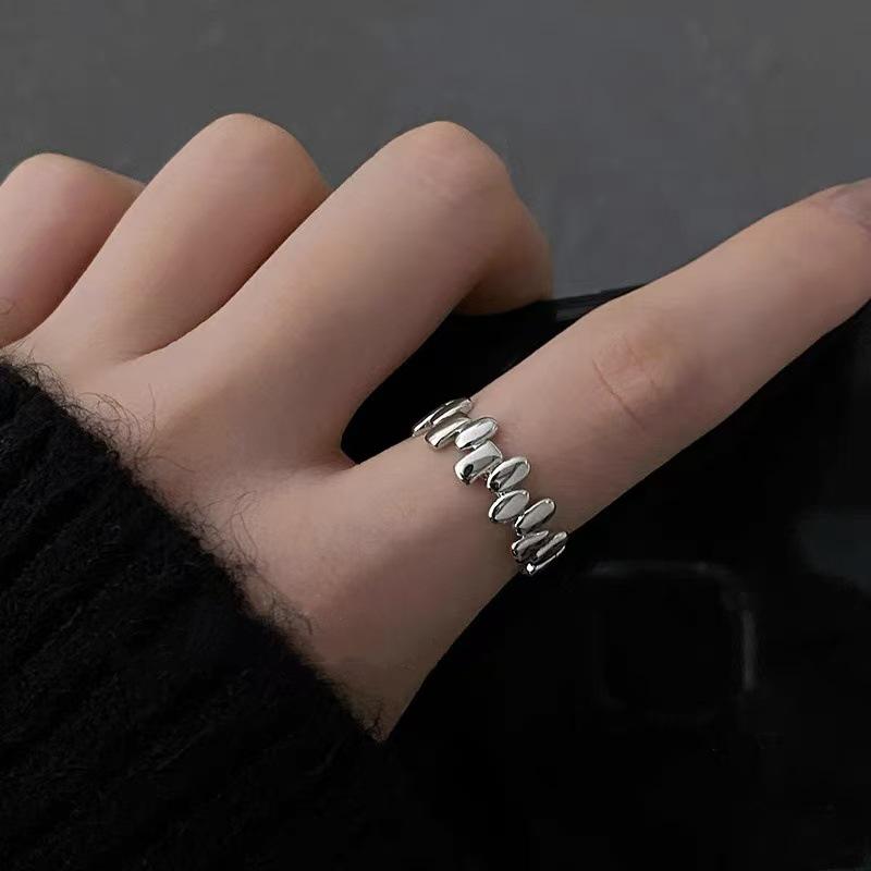 Adjustable Geometric Ring: Versatile & Stylish Women's Niche Design