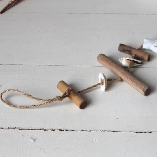 Small Fish Pendant with Hemp Rope Easy To Hang No Drilling Handmade Solid Wood Coastal Style Wall Ornament