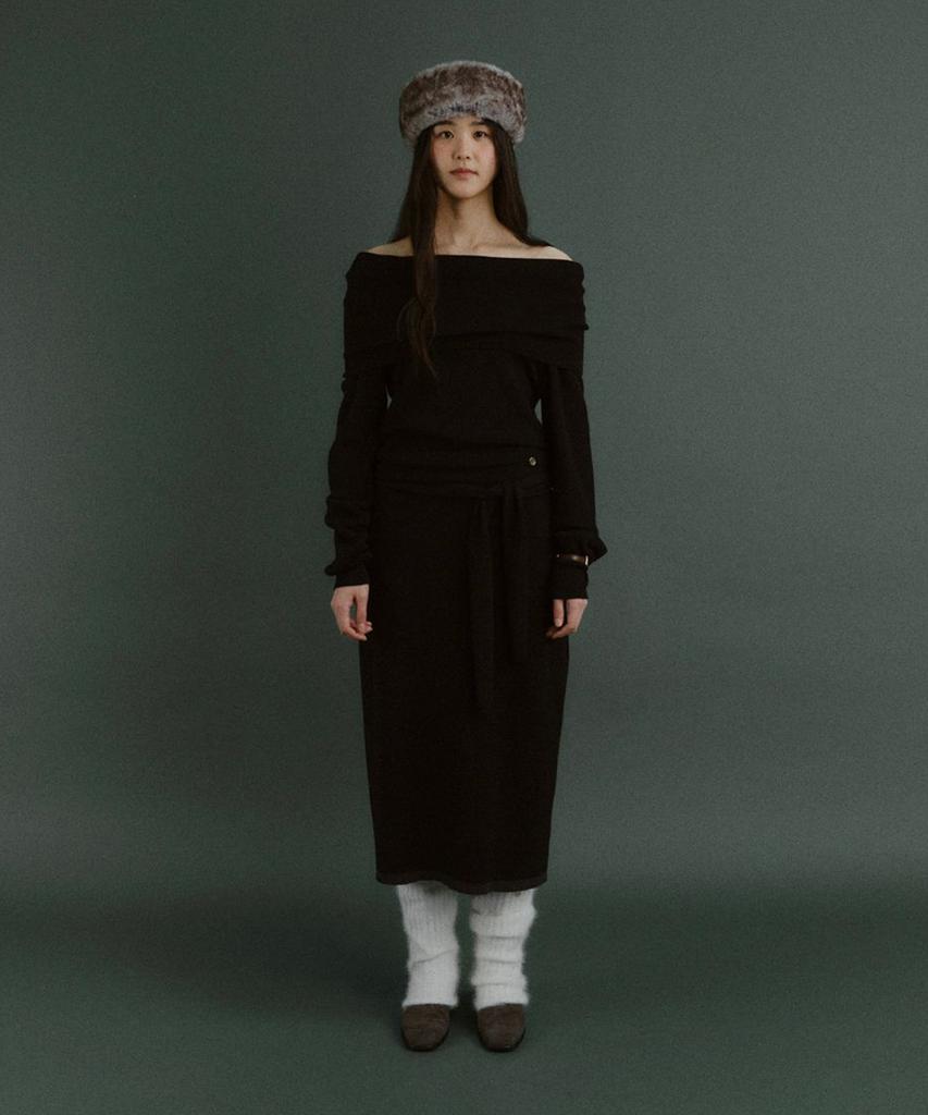 Howaseu Layered Wool Knit Skirt (Black)