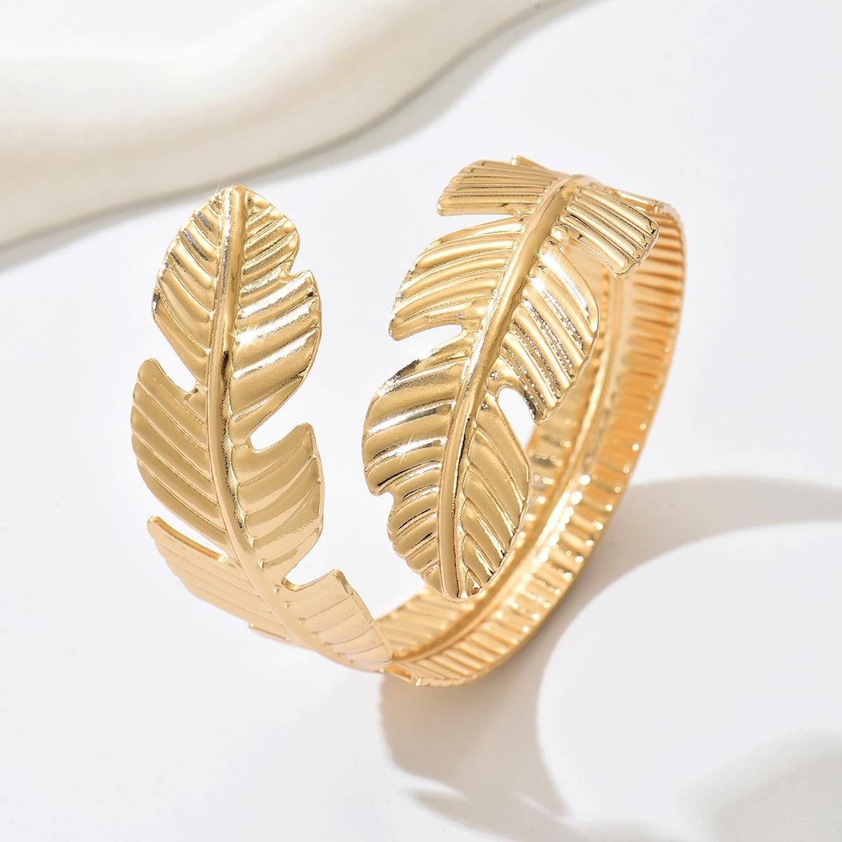 European and American exaggerated heavy industry metal leaves flower opening bracelet ins cold wind simple jewelry women