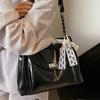 Korean Version Bag Crossbody Women's Versatile Underarm Bag 2025 New Simple Commuter Shoulder Bag Large Capacity Tote Bag