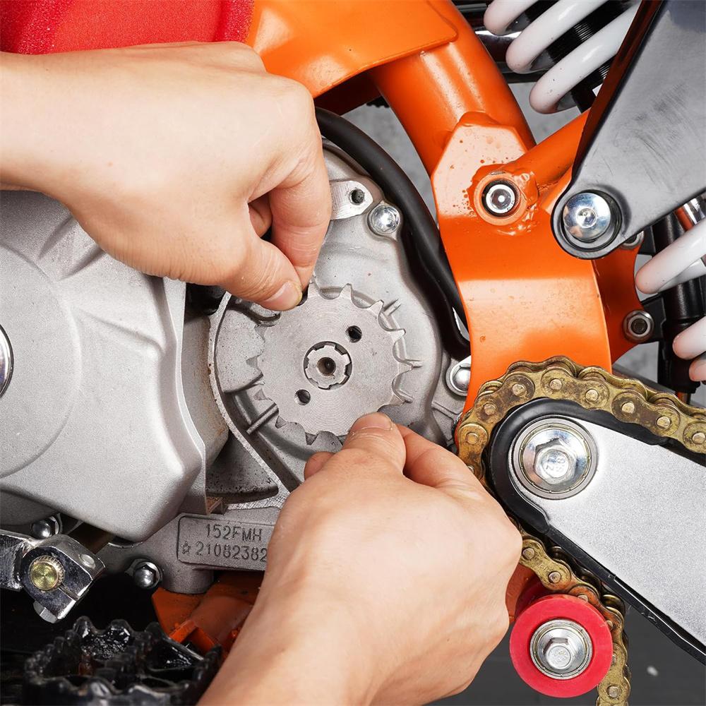 Front Chain Sprocket 23801-121-000 (14-Tooth) 17MM Fit For 428-14T Honda CB100K