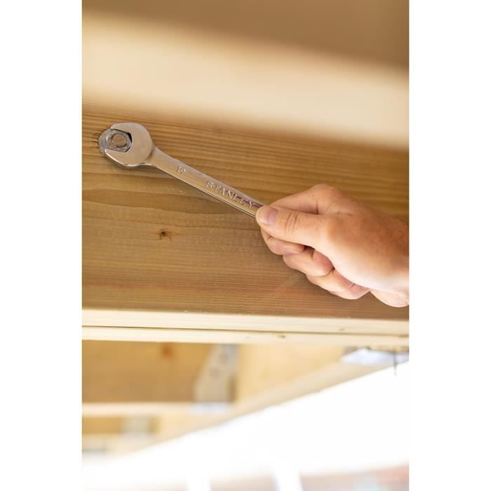 Clé mixte 19 mm STANLEY - STMT95912-0 - Fourche orientée à 15° - Œil 12 pans orienté à 15° - Manche ergonomique