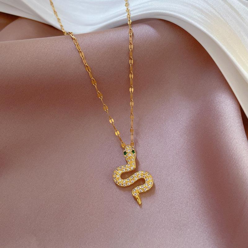 Full Diamond Green-Eyed Snake Micro-Inlaid Real Gold Necklace Women'S Transfer Bead Collarbone Chain With Jewelry