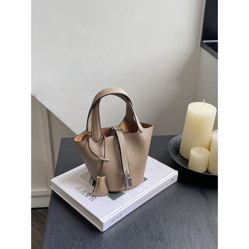 

Top Layer Cattlehide Leather Fashion Large Capacity Handbag Elephant Grey-small size