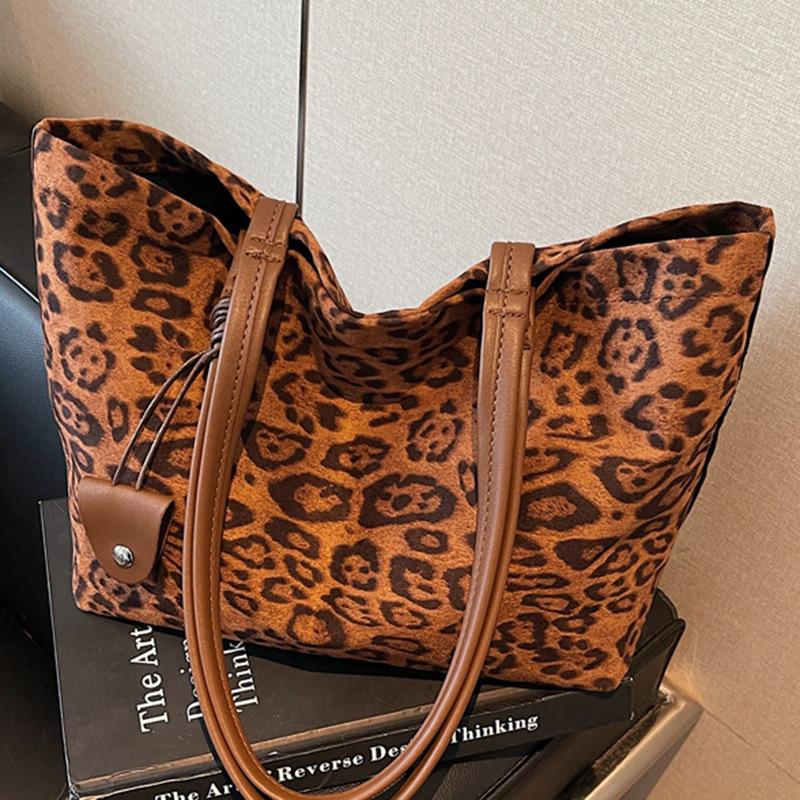 Suede Leopard Print Underarm Big Bag Women's 2025 Autumn New Fashion Large Capacity Tote Season Retro Messenger Bag