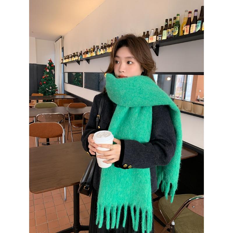 Cachecol versátil doce e fofo cor de doce inverno espessado xale quente mohair cor sólida cachecol de casal