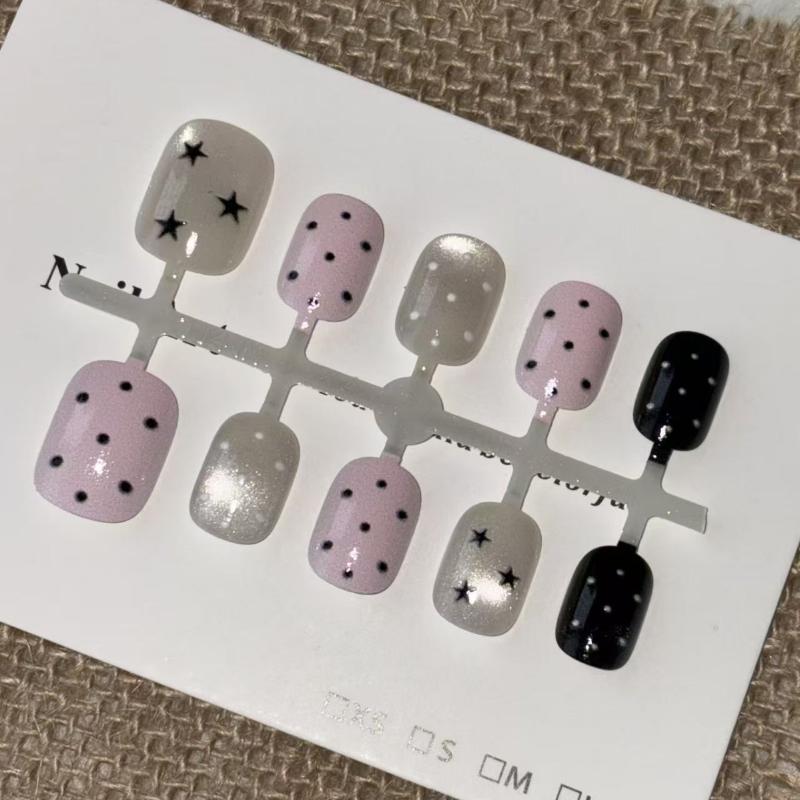 10Pcs Pink Polka Dot Star Cat Eye Fake Nails Art Decor Short Oval Shape Colorful Small Fresh Press On Nails Nail Patches