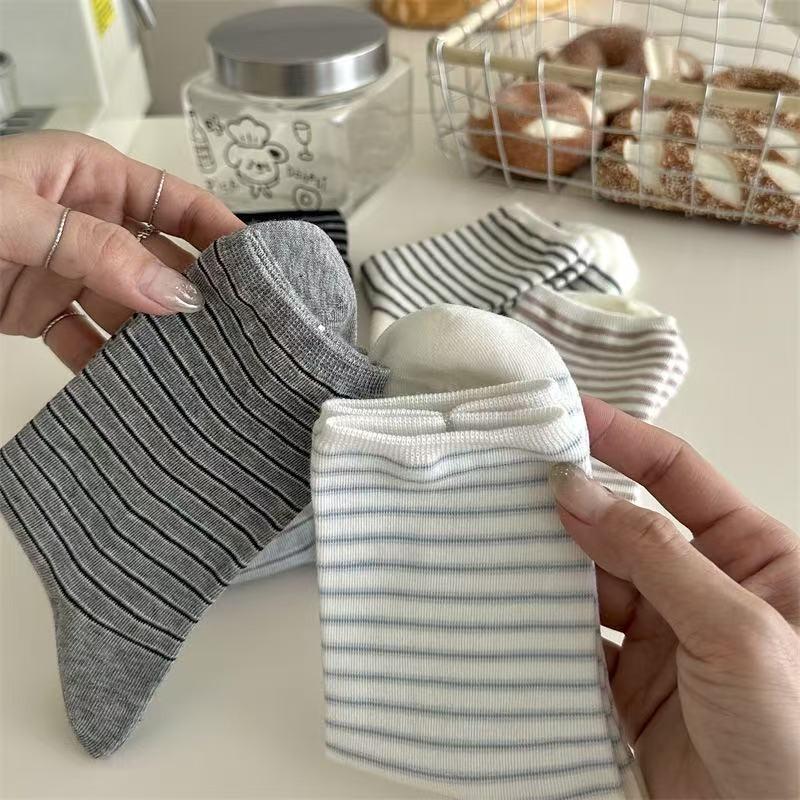Women's New Spring and Summer Pure Cotton Sweat Absorbing Breathable Boneless Striped Tube Stack Socks