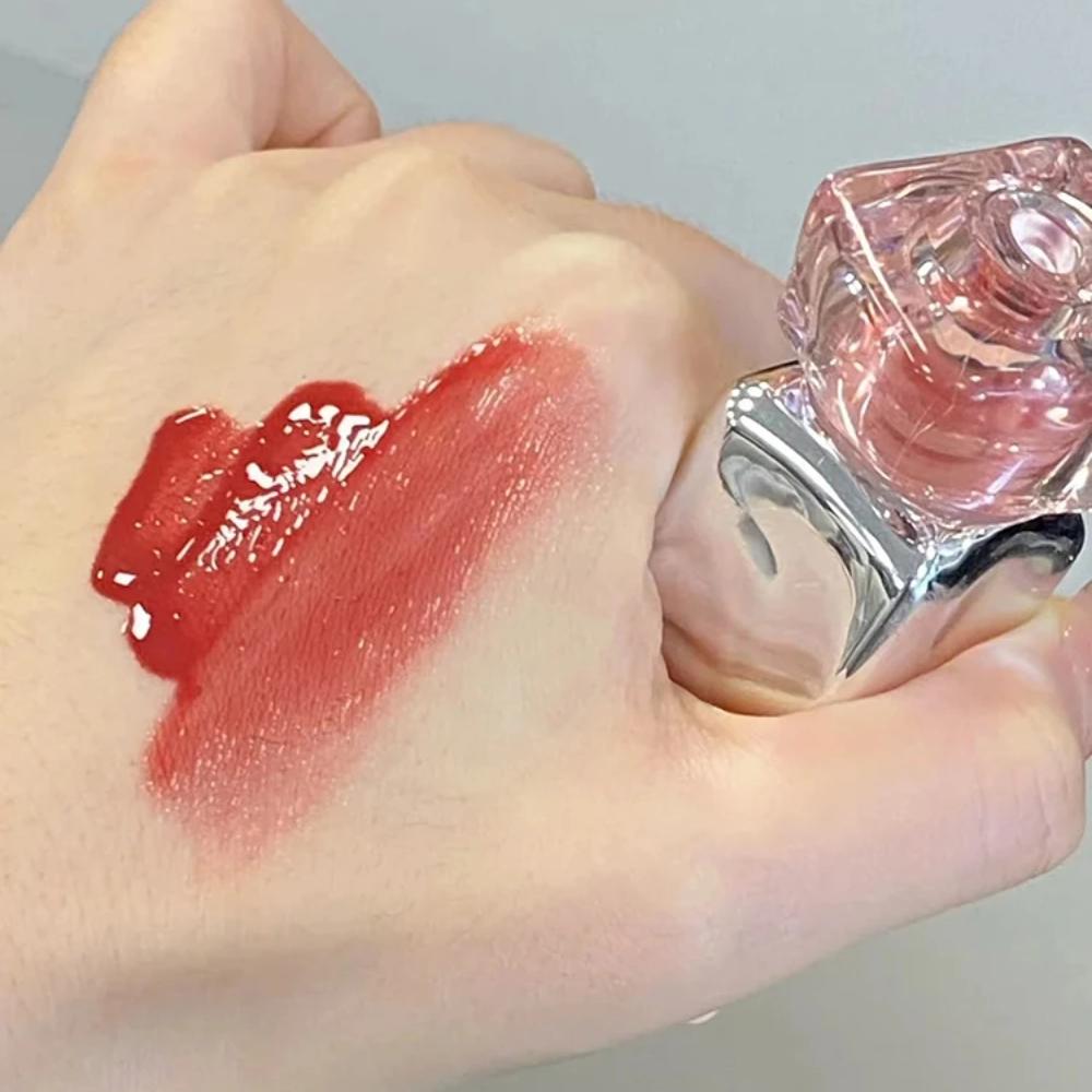 Lucidalabbra Tè al Latte in Stile Thailandese: Rossetto Idratante Lucido a Lunga Tenuta
