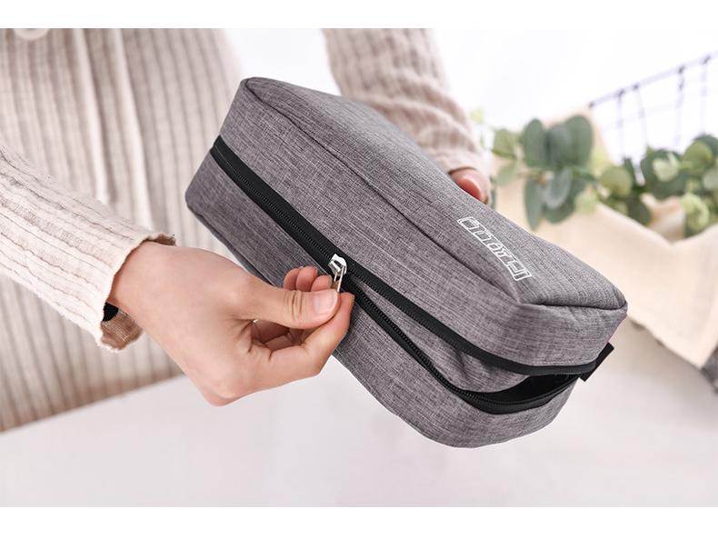 Men's Travel Toiletry Organizer: Hanging Waterproof Makeup Bag