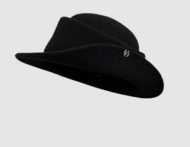 French Hepburn style elegant black top hat female autumn and winter retro face small curling edge tweed hat bucket hat