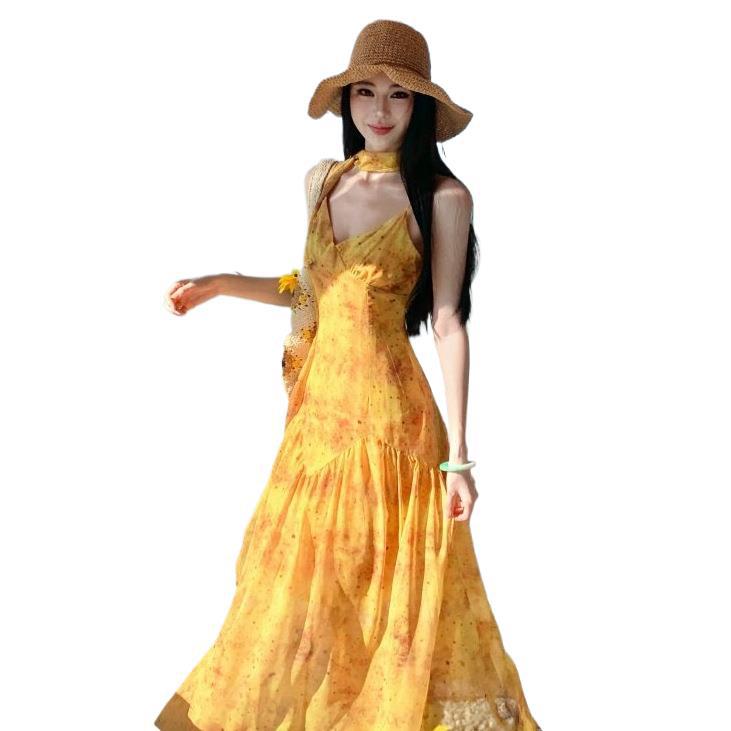 French Holiday Style Yellow Smudged Streamer V-neck Suspender Slim Dress, High-end Women's Summer Halter A-shaped Long Dress