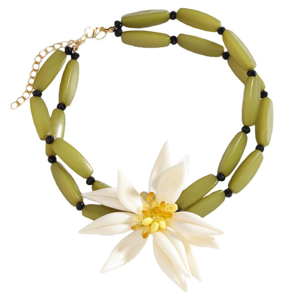 European & American White Flower Stud Earrings & Double-Layered Necklace Choker Set