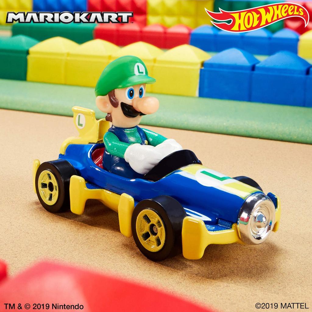 Hot Wheels Mario Kart Luigi Mach 8 GBG27