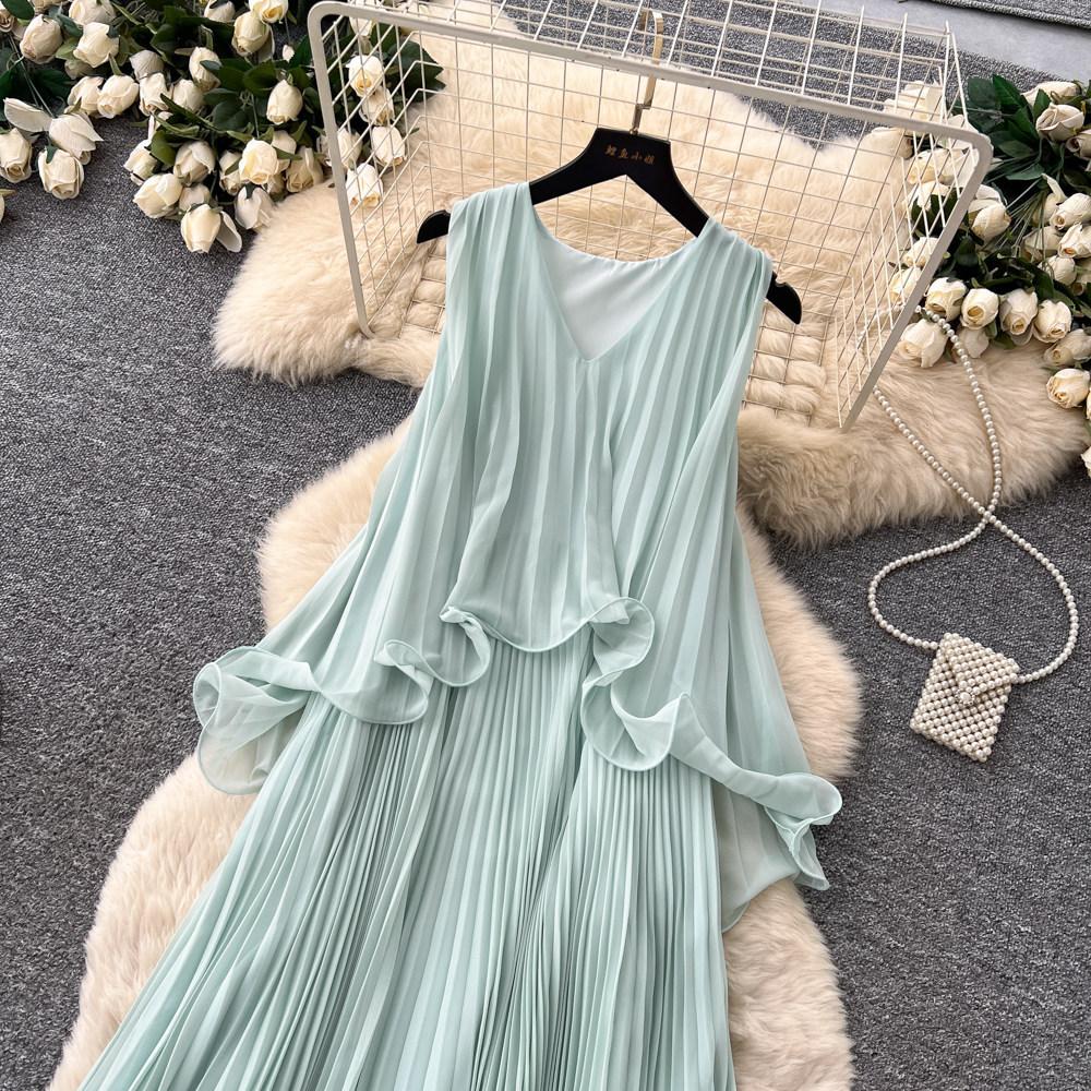 Elegant wind mint green sleeveless neck dress women's early summer pleated lotus leaf edge thin temperament pleated long dress