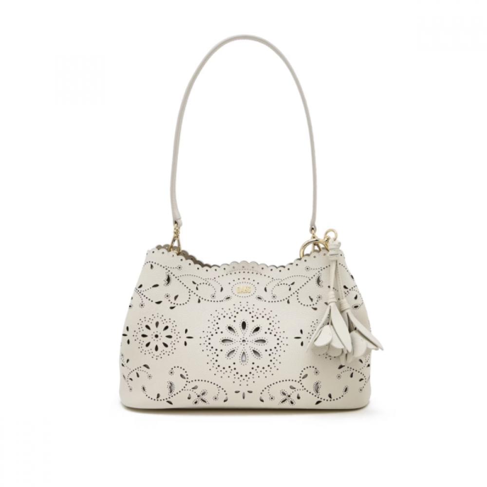 Daks Ivory Leather Flower Punching Shoulder Bag   Dcba6e587iv