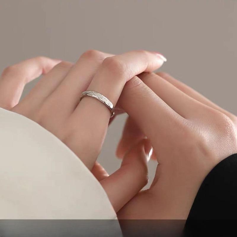 

Star River Couple Wedding Ring Set - Small-scale Design Ring for Both Men and Women with Open Fingers on The Index Fingers Women s style