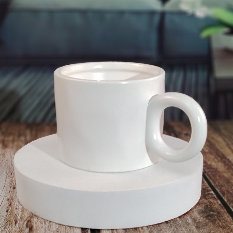 

Creative hand-squeezed large ring coffee cup, simple and creative solid color ceramic cup, men s and women s office home mug about 400ml