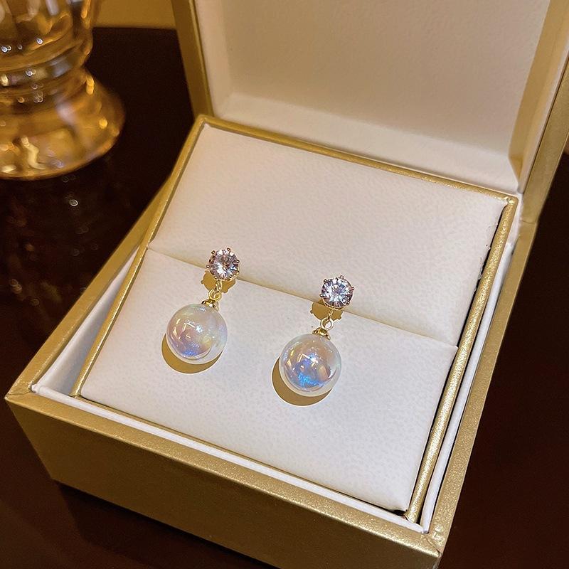 New trendy high-end mermaid Ji earrings retro temperament bow stud earrings ins Internet celebrity earrings