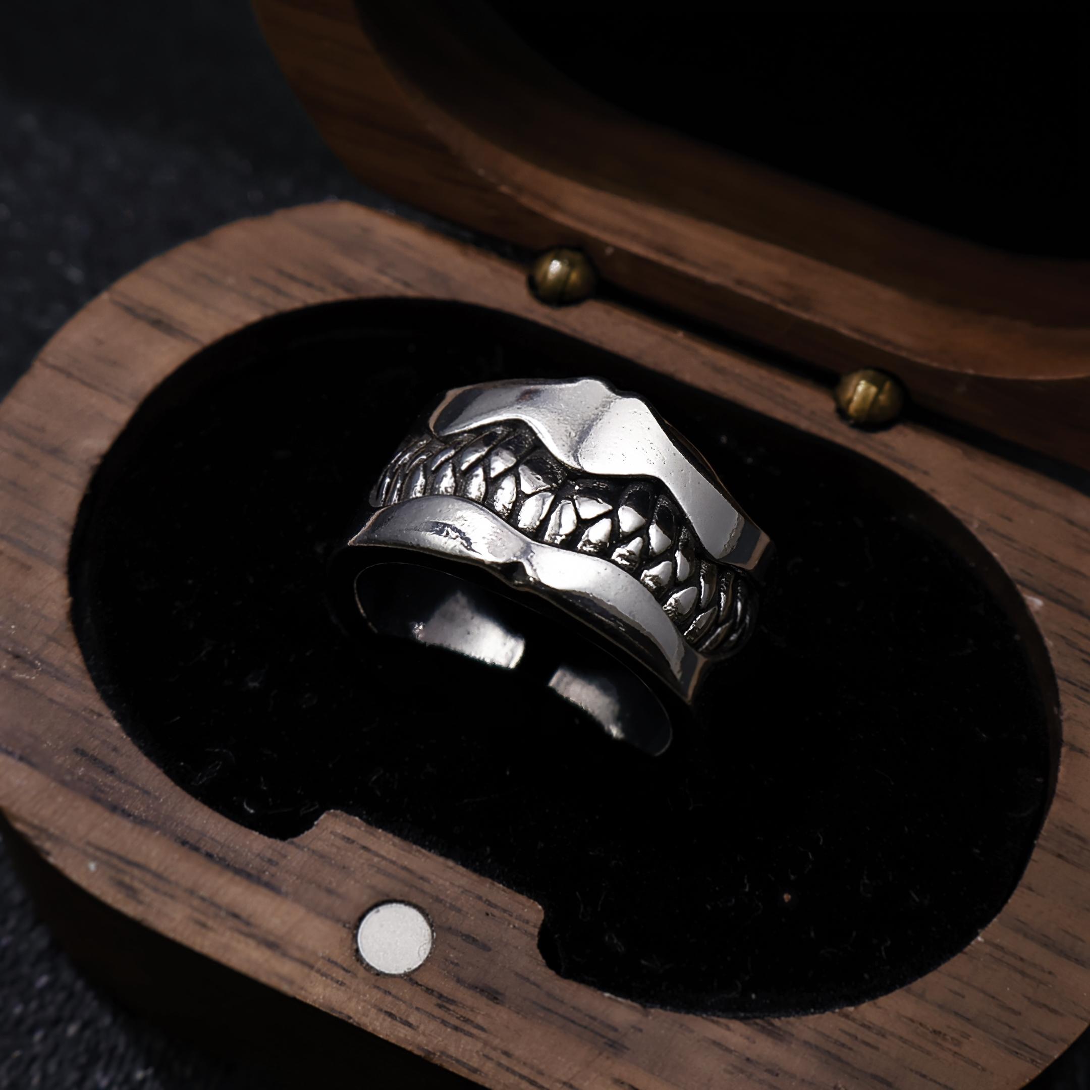 

Retro “Mad Fangs” Adjustable Open Ring for Men Women Gothic Punk Edgy Silver-plated Copper Unisex Accessories Gift 8-9