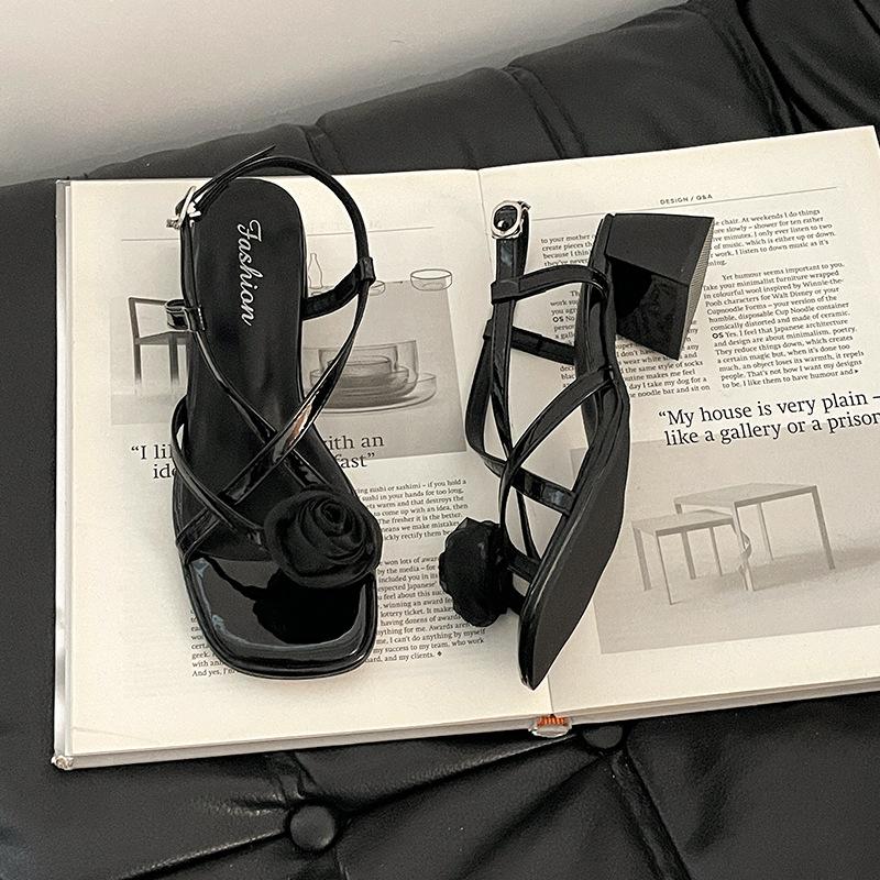 

[SSBL] Цветочные сандалии в стиле феи женские 2025 новые летние с юбкой толстый каблук модные римские туфли 35 чёрный