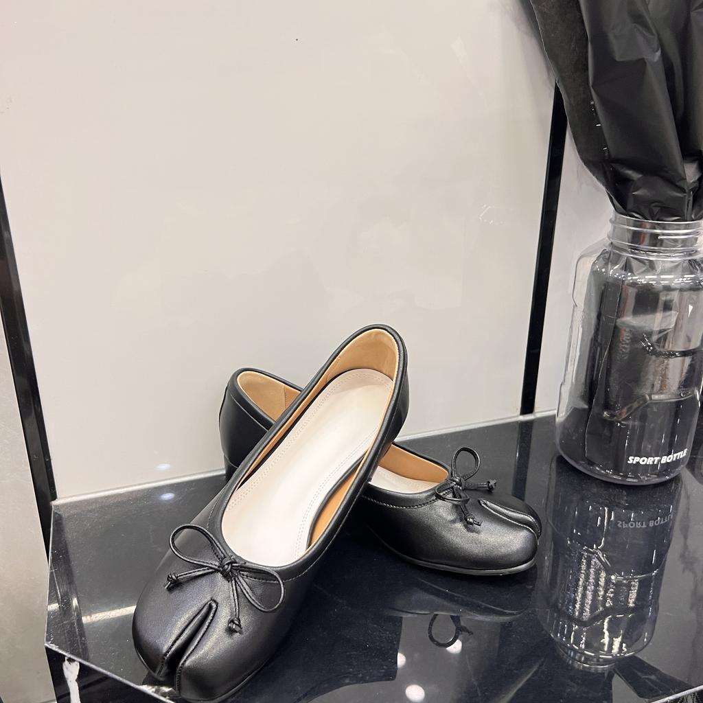 Spring Women Flat Split Toe Shoes with Bow Soft Leather Bow Tie Front Shallow Slip On  Girls Tabi Shoes Flats Ballet Shoes