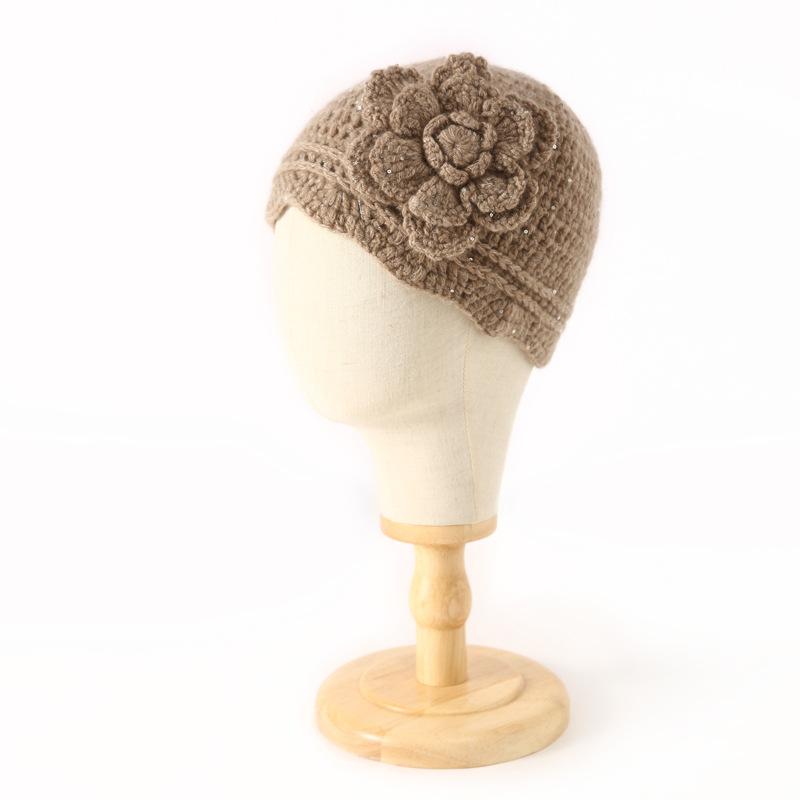 New Autumn and Winter Style Women's Pure Handcrafted Sequined Artistic Retro Pullover Cap Knitted Headpiece